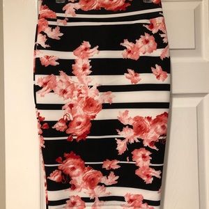 Thalia Sodi Skirt